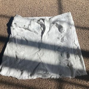 White American Eagle skirt